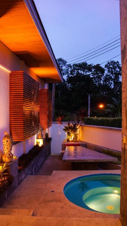 Nai Harn Beach Villa Екстер'єр фото