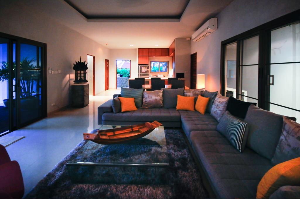 Nai Harn Beach Villa Екстер'єр фото